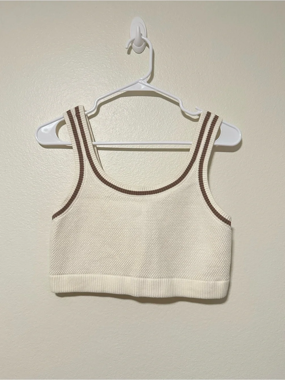 ALO Yoga comfortable scoop